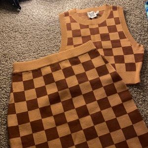 Princess polly 2 piece set. Size xs/s. The material is similar to a knit sweater